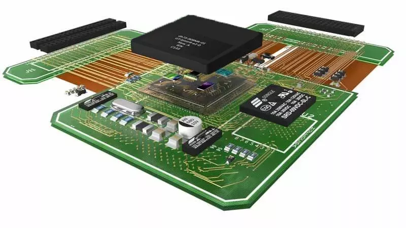 PCB verde con componenti elettronici integrati, tra cui circuiti integrati, condensatori e resistori, adatti alla produzione di dispositivi elettronici.